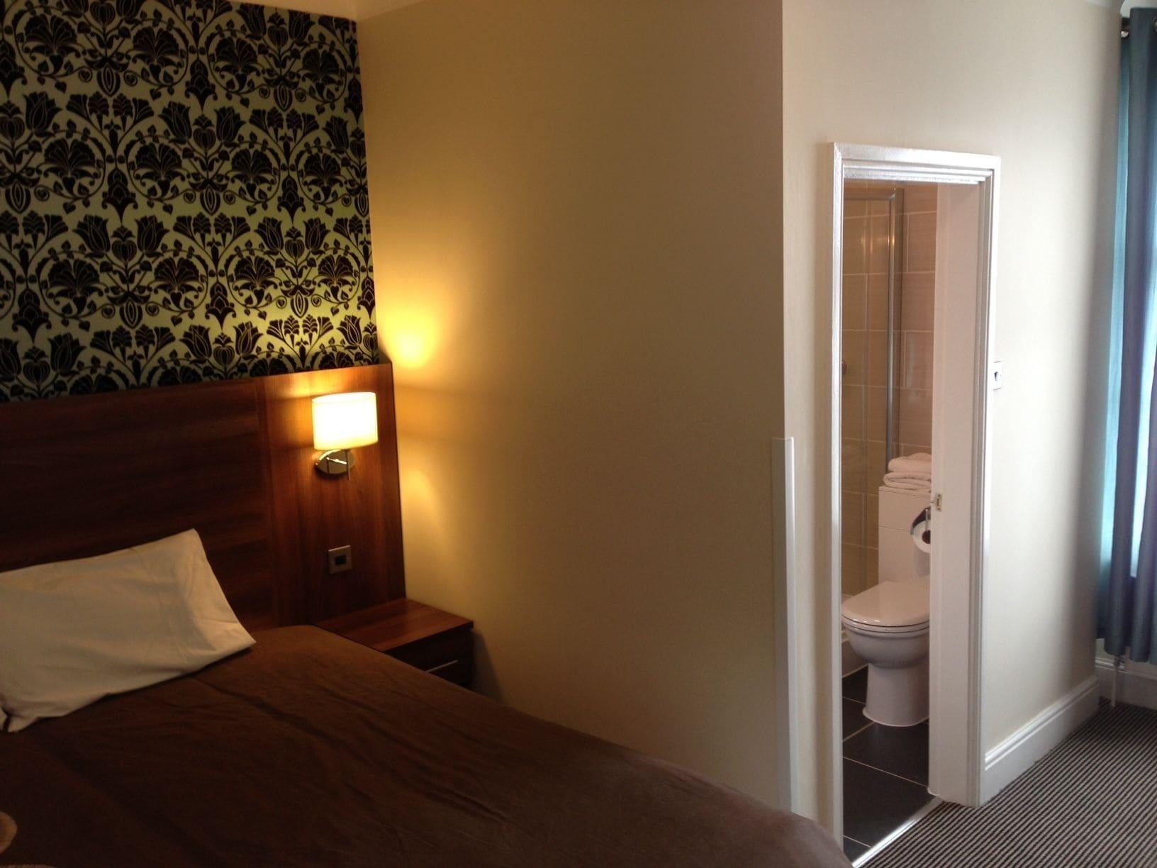 Ely House Hotel Wolverhampton Eksteriør billede