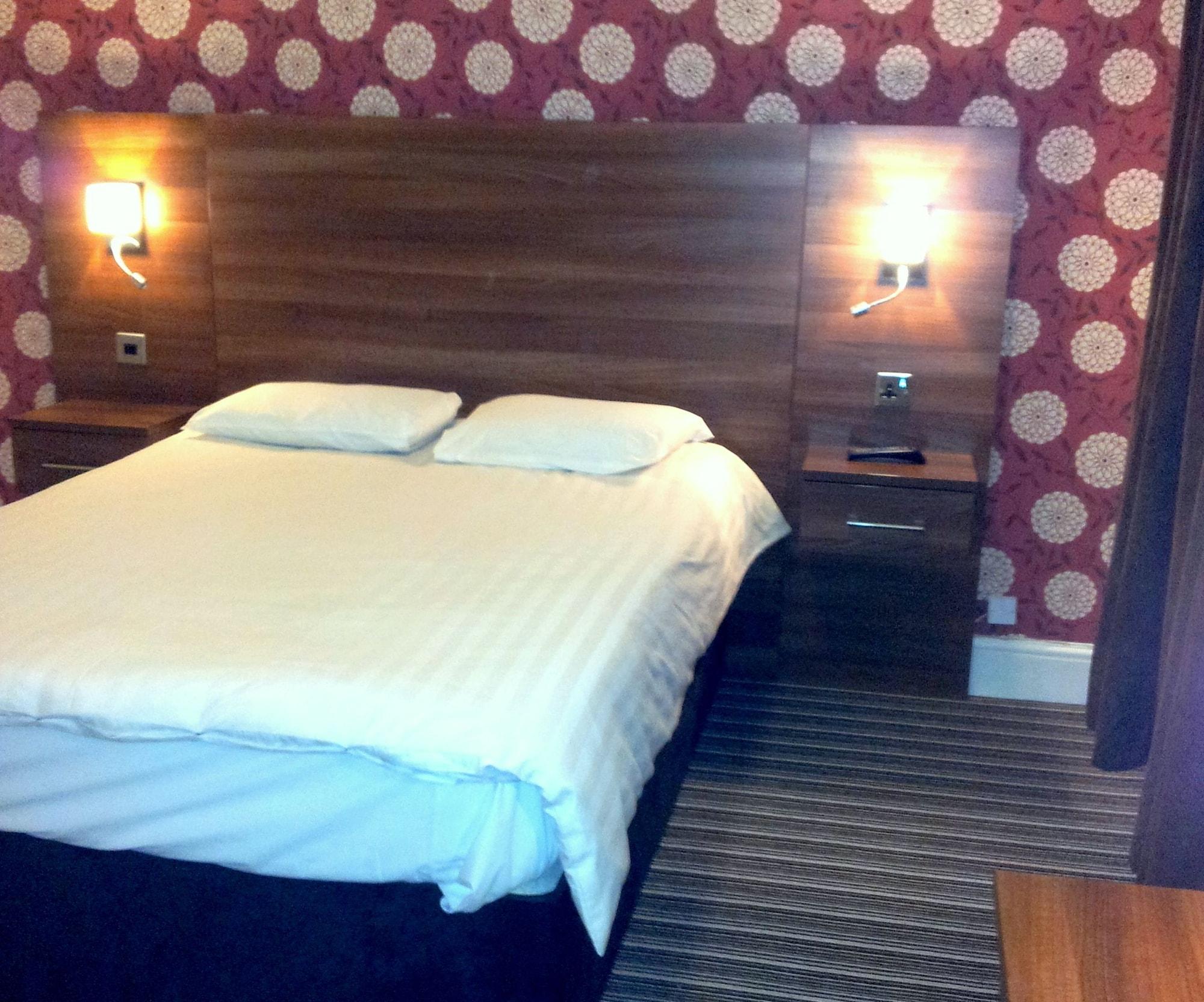 Ely House Hotel Wolverhampton Eksteriør billede